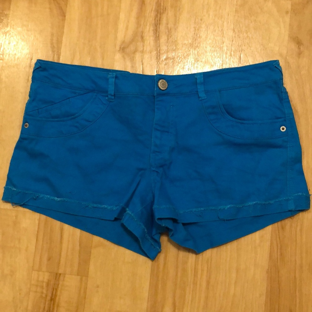 Super cute teal shorts